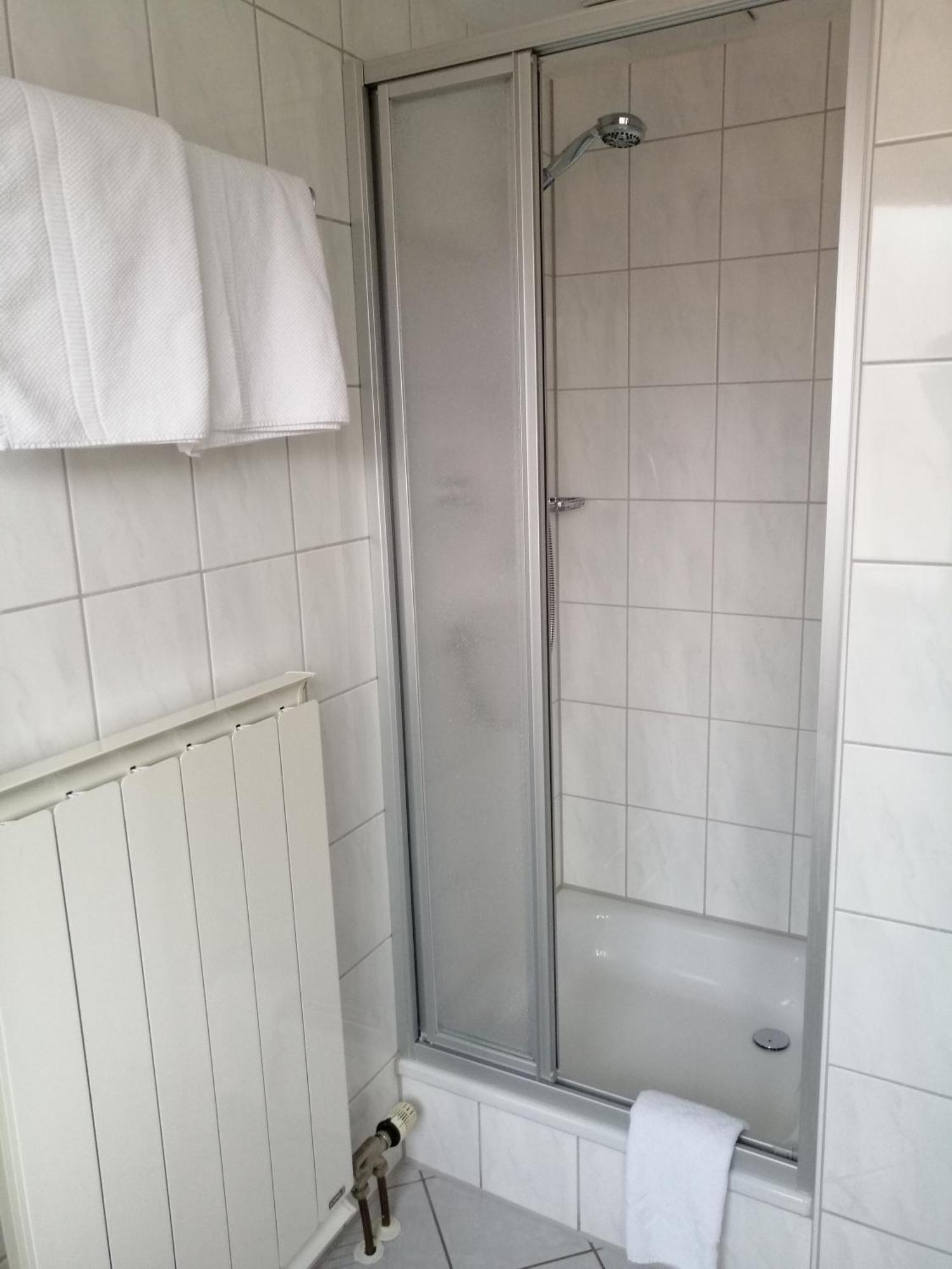 Hotel Garni Elisabeth Göppingen Værelse billede