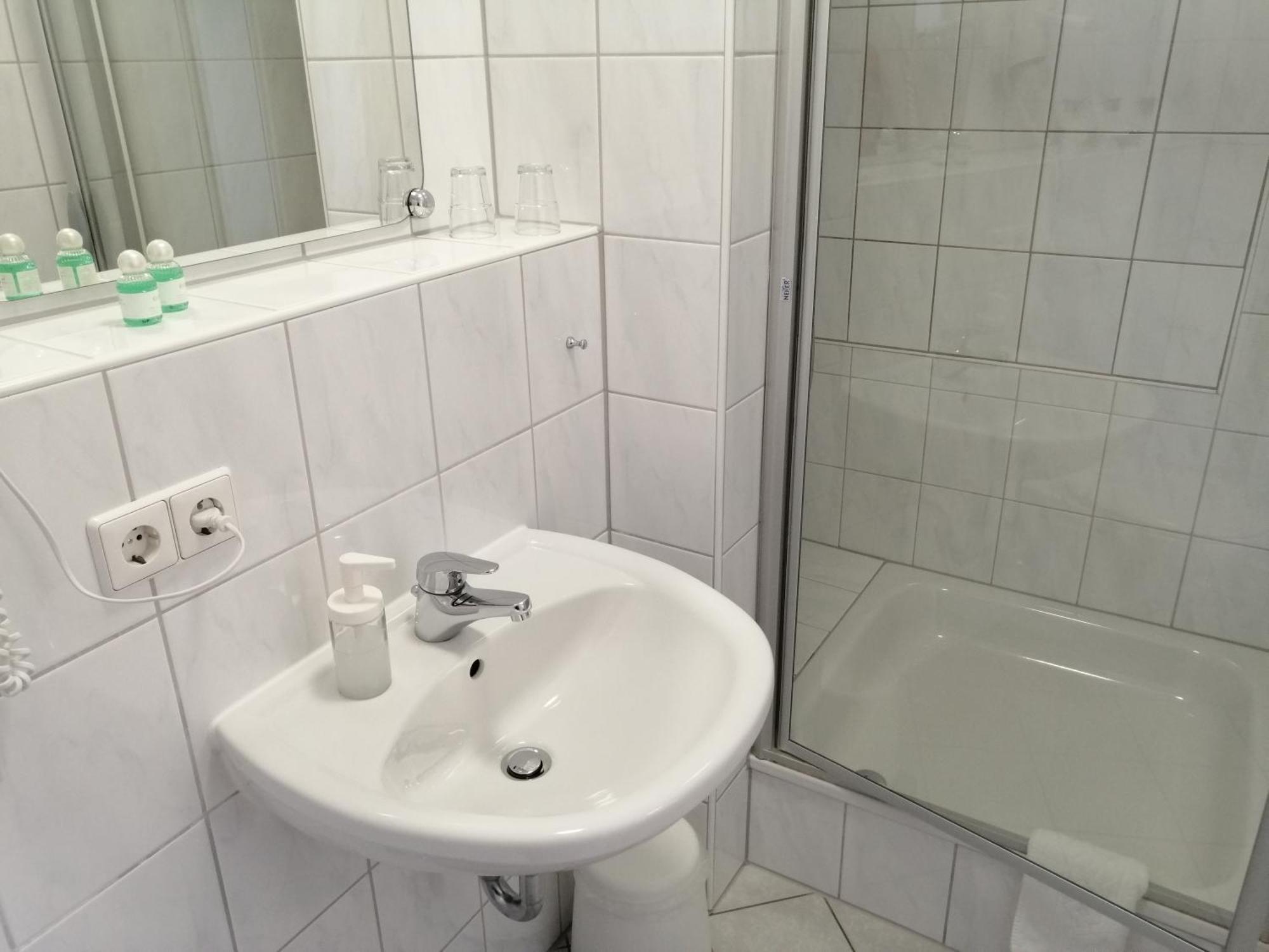 Hotel Garni Elisabeth Göppingen Værelse billede
